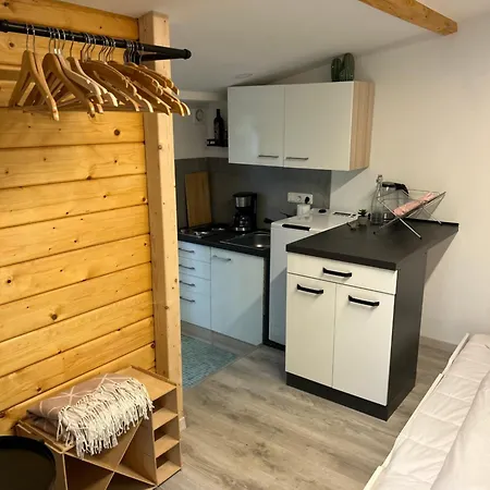 Tiny Haus Glamping - Natur Park